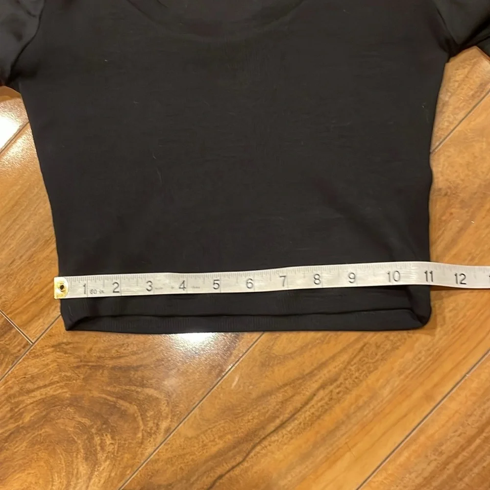 Zara puff sleeve size medium top